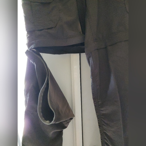 Pants/Shorts - Picture 3 of 4